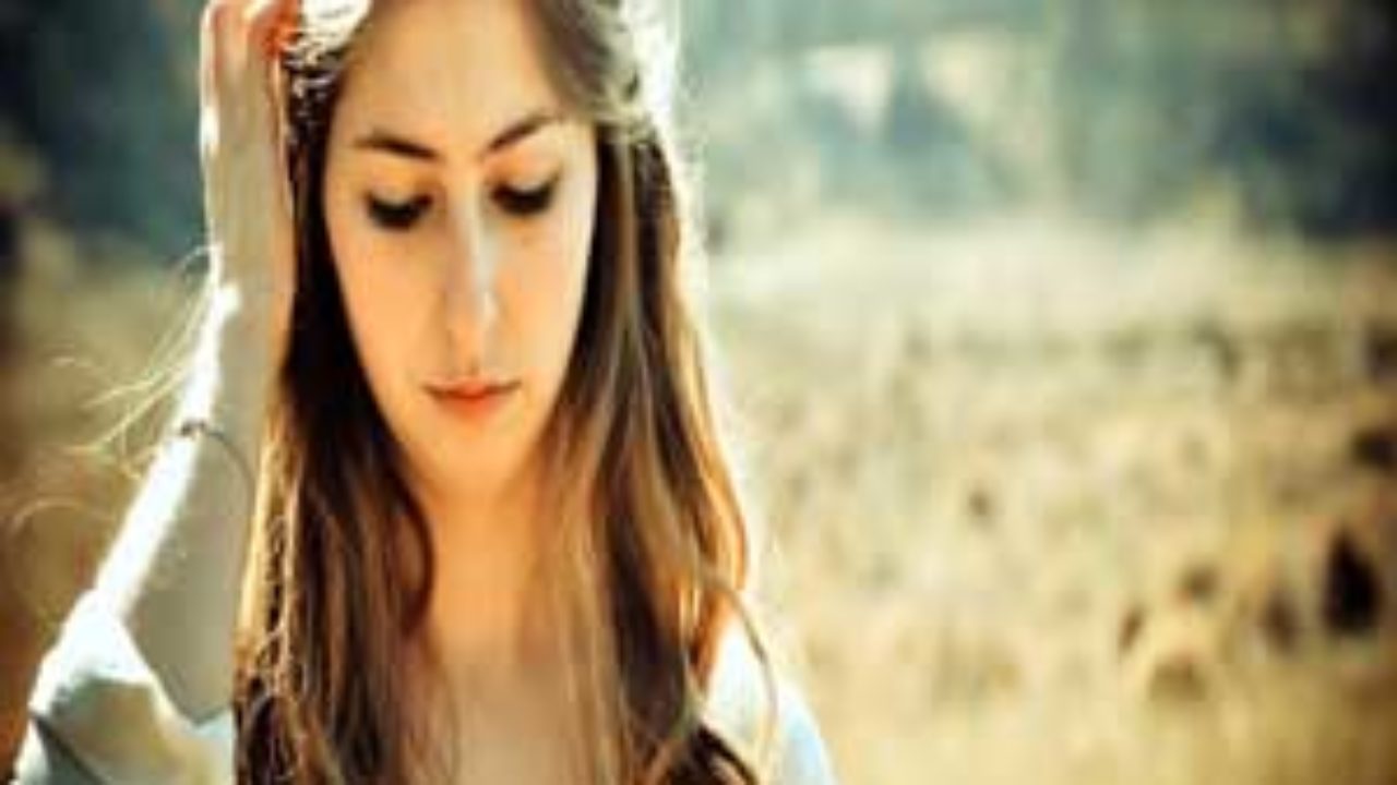 Girlfriend for sad poetry I Miss
