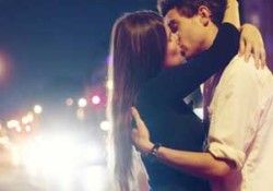 Romantic Shayari on Love in Hindi